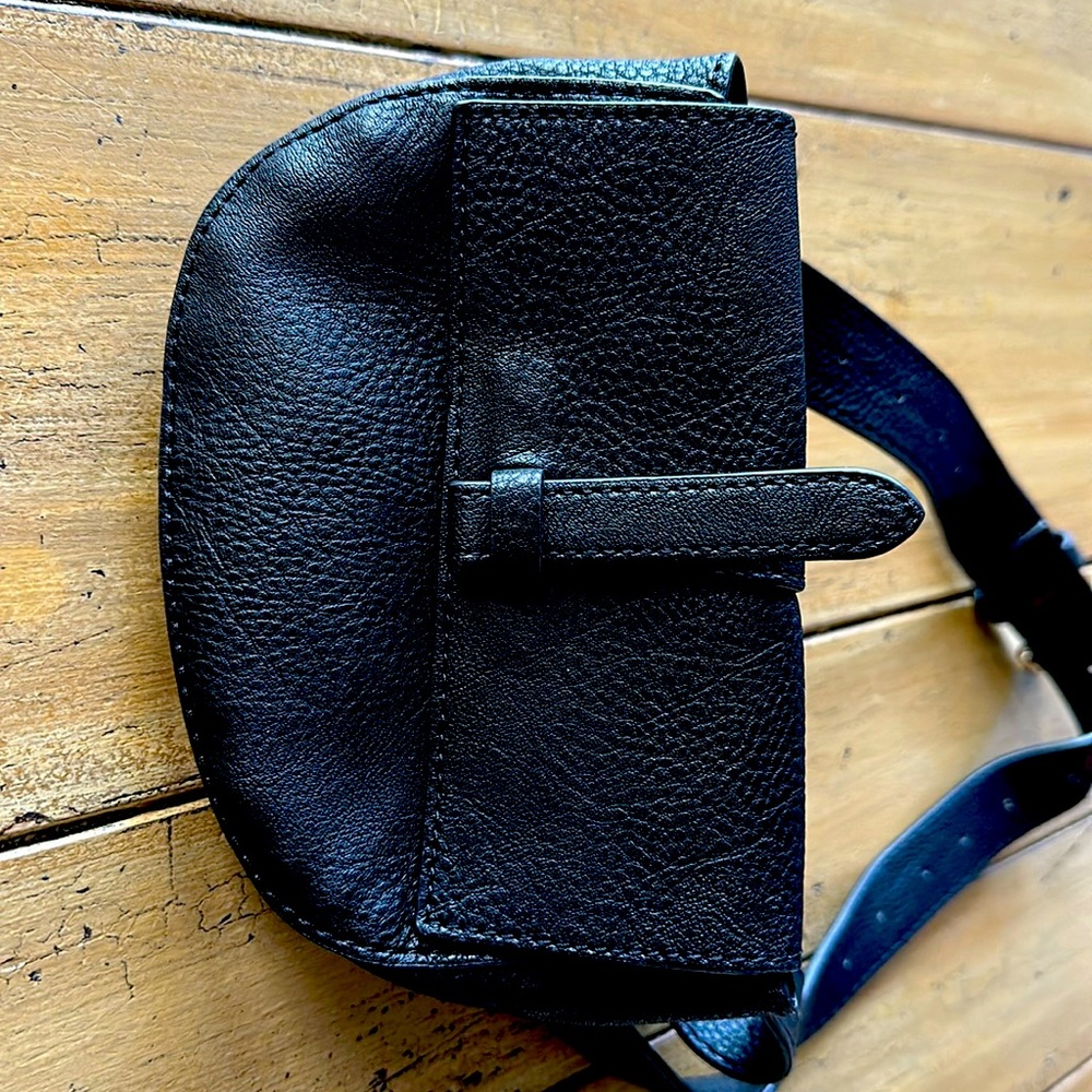 Linea Pelle for Anthropology cross body bag/wallet.